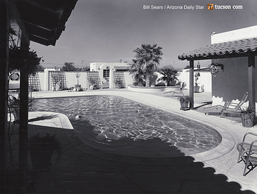 1965 ÃÛèÖÖ±²¥ home photos: House oriented to climate and Southwest